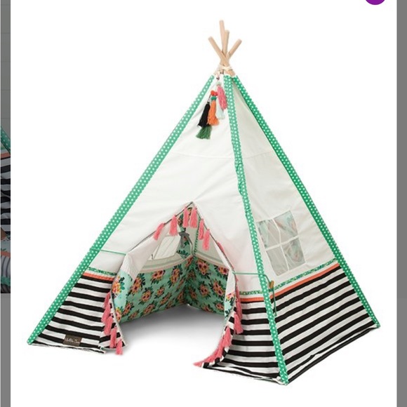 EUC Matilda Jane / Joanna Gaines Barley Fields Play Tent - Picture 1 of 7